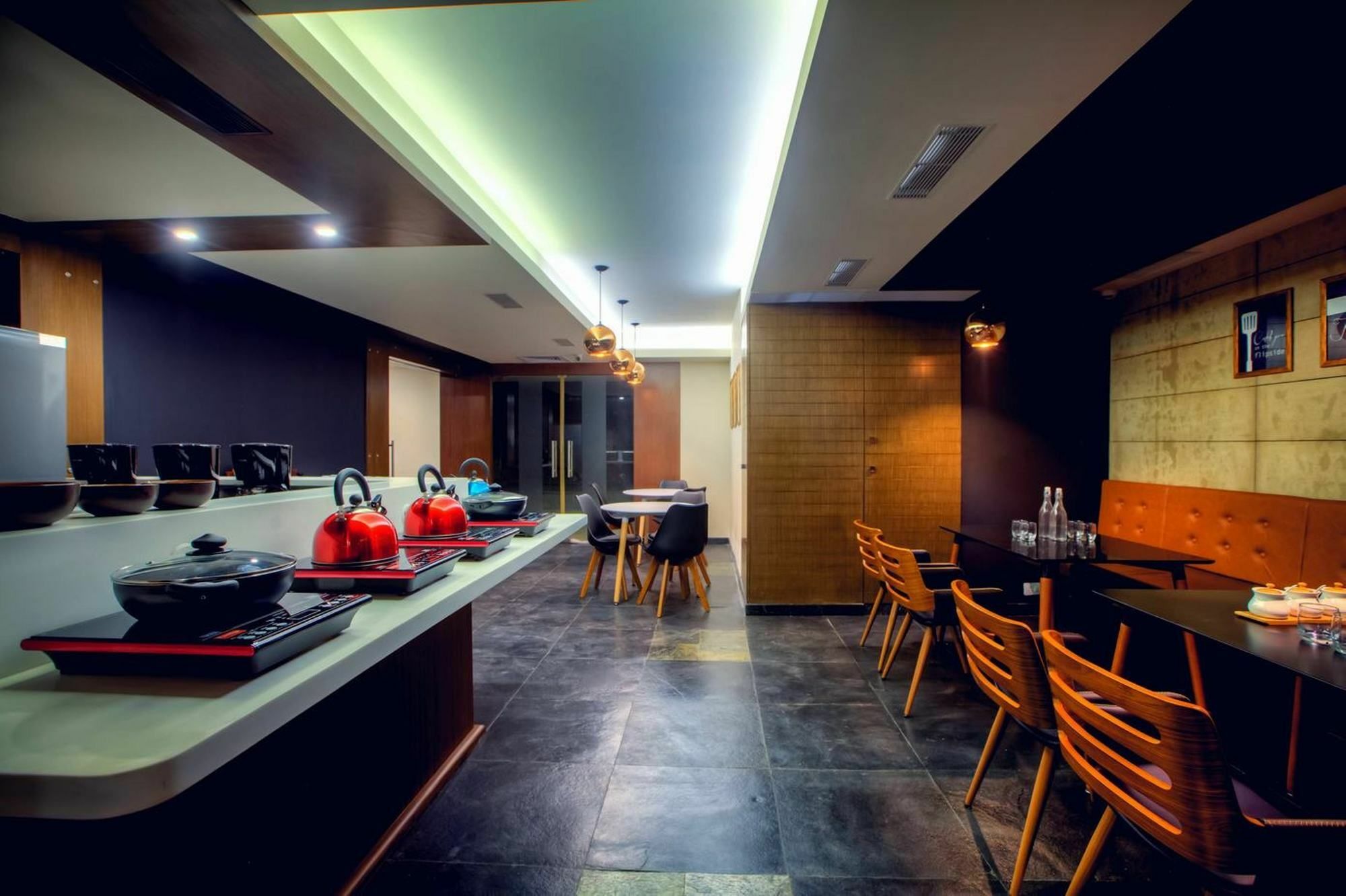 Minla Hotel Bangalore Buitenkant foto